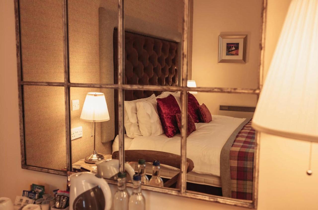 The Bowmore Lodge Екстериор снимка